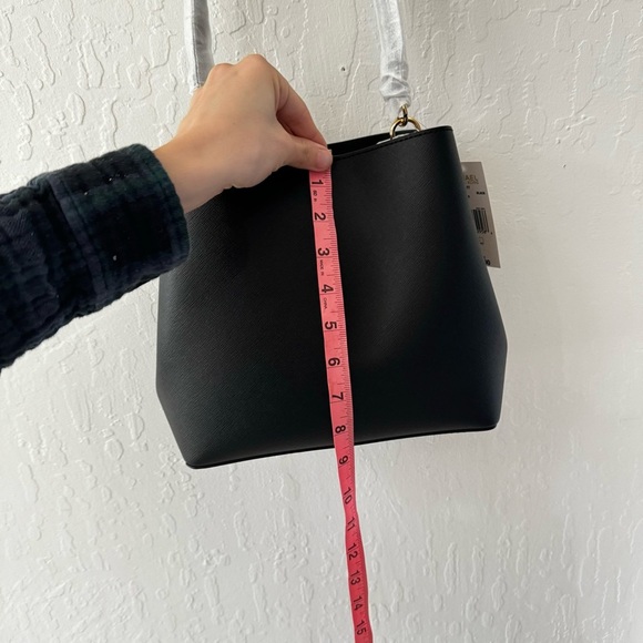 Michael Kors Black Medium Pratt Bucket Bag New with Tags Gold Double Pocket - Picture 6 of 12